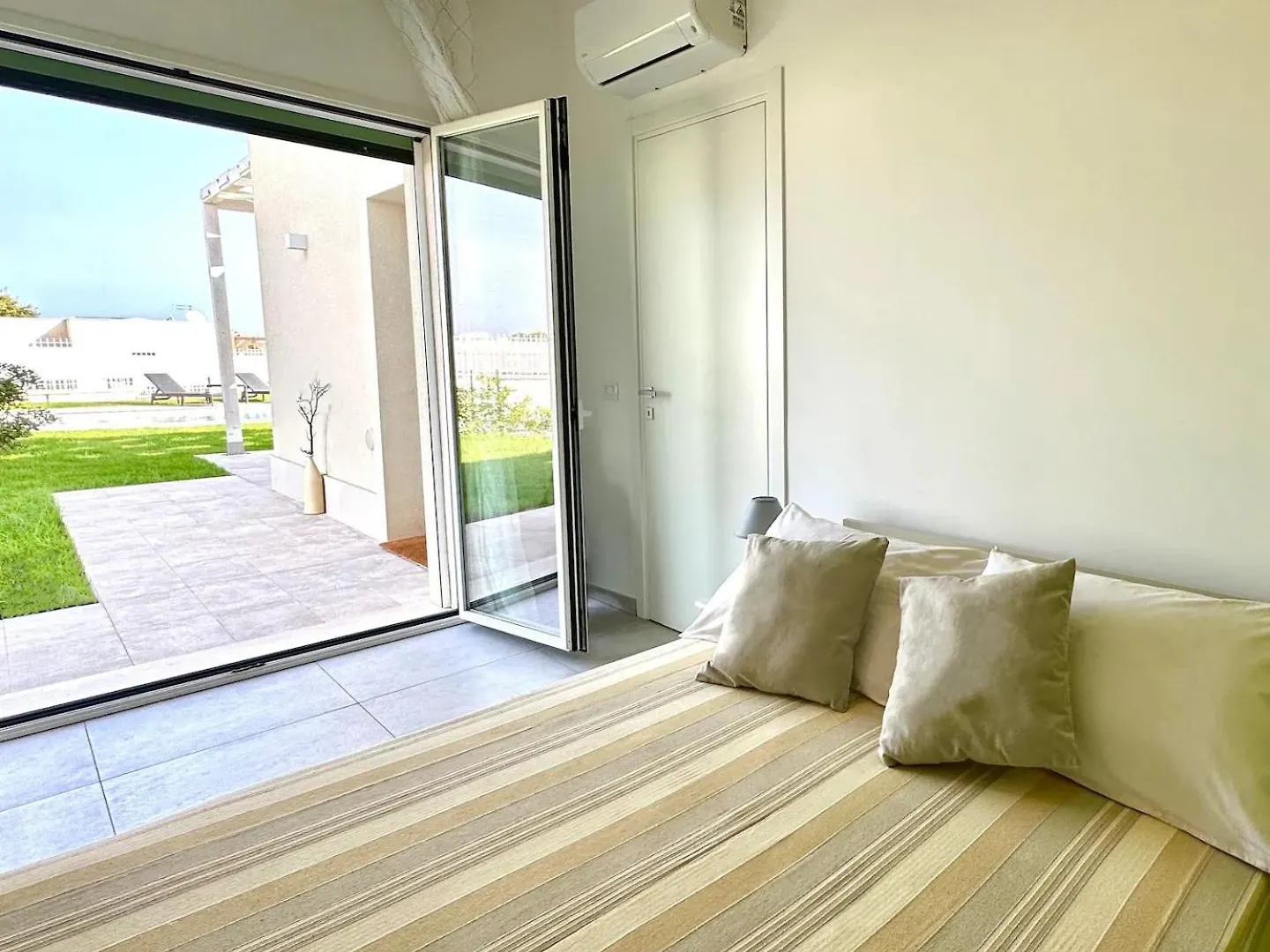 Villa Zefiro Tra Piscina E Mare 布鲁克里 意大利